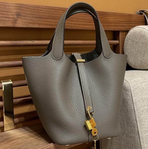 【エルメス HERMES】ピコタンロック18PMエトゥープ ゴールド金具(100%手縫い)